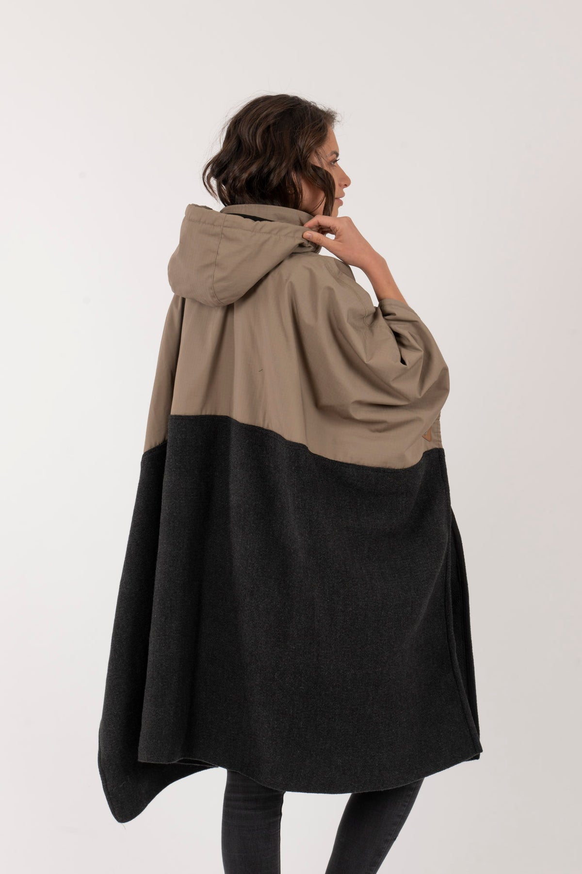 U Poncho Unisex Táita