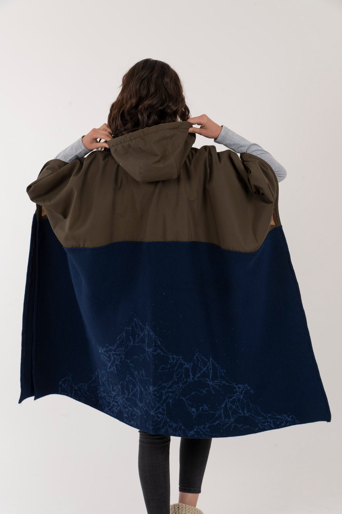 U Poncho Unisex Táita